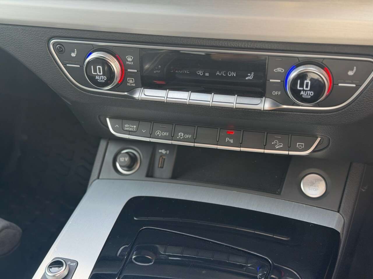 2020 AUDI Q5 2020 AUDI Q5