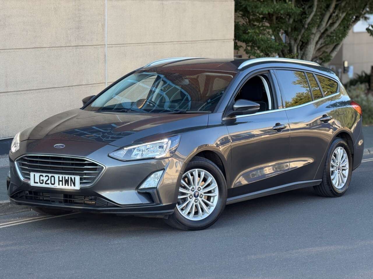 A 2020 FORD FOCUS 1.0T EcoBoost Titanium Estate 5dr Petrol Manual Euro 6 (s/s) (125 ps) A 2020 FORD FOCUS 1.0T EcoBoost Titanium Estate 5dr Petrol Manual Euro 6 (s/s) (125 ps)
