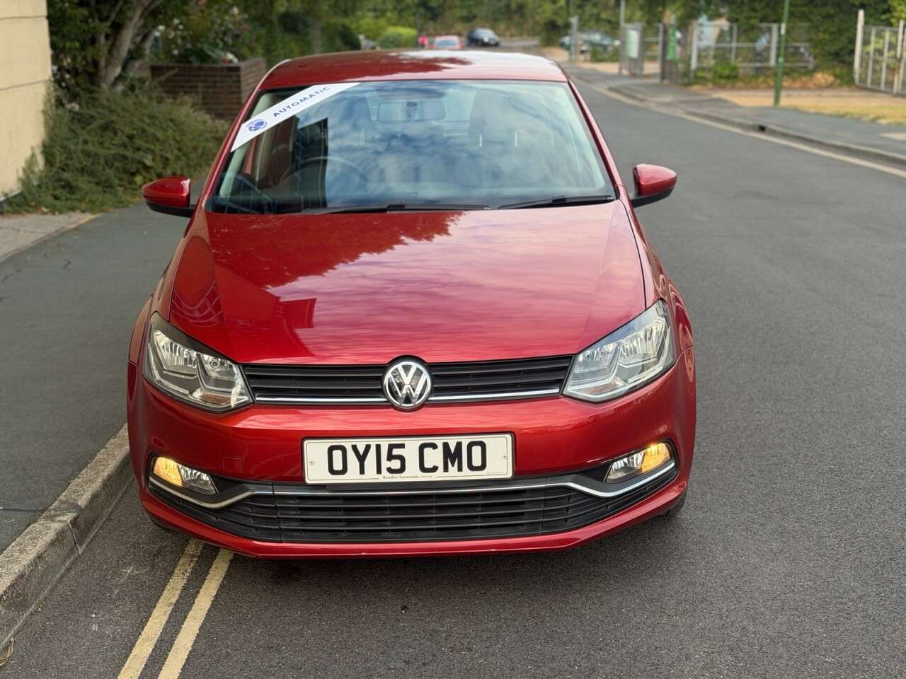 A 2015 VOLKSWAGEN POLO 1.2 TSI BlueMotion Tech SE Hatchback 5dr Petrol DSG Euro 6 (s/s) (90 ps) A 2015 VOLKSWAGEN POLO 1.2 TSI BlueMotion Tech SE Hatchback 5dr Petrol DSG Euro 6 (s/s) (90 ps)