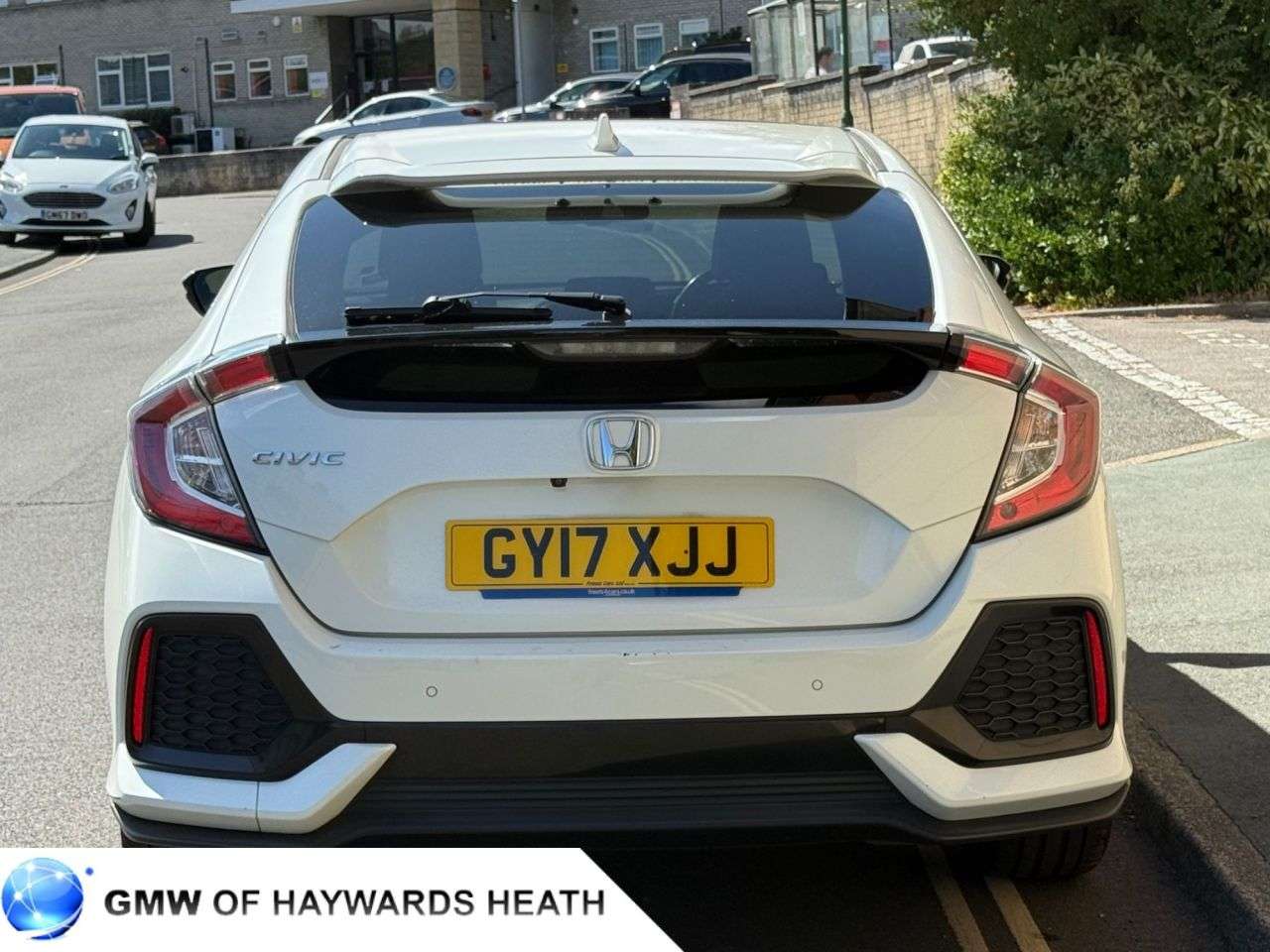 A 2017 HONDA CIVIC 1.0 VTEC Turbo EX Hatchback 5dr Petrol Manual Euro 6 (s/s) (129 ps) A 2017 HONDA CIVIC 1.0 VTEC Turbo EX Hatchback 5dr Petrol Manual Euro 6 (s/s) (129 ps)