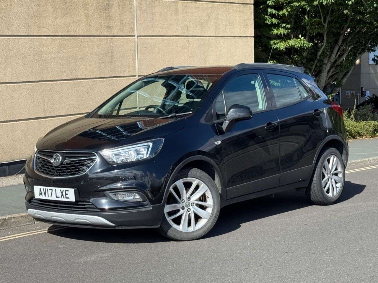 A 2017 VAUXHALL MOKKA X 1.4i Turbo Design Nav SUV 5dr Petrol Auto Euro 6 (140 ps) A 2017 VAUXHALL MOKKA X 1.4i Turbo Design Nav SUV 5dr Petrol Auto Euro 6 (140 ps)