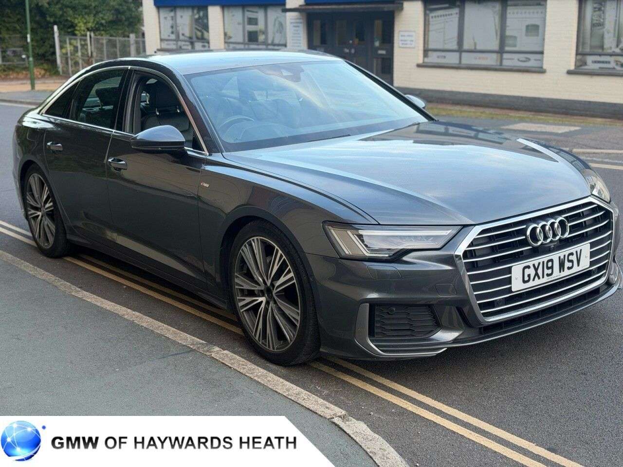 A 2019 AUDI A6 SALOON 2.0 TDI 40 S line Saloon 4dr Diesel S Tronic Euro 6 (s/s) (204 ps) A 2019 AUDI A6 SALOON 2.0 TDI 40 S line Saloon 4dr Diesel S Tronic Euro 6 (s/s) (204 ps)