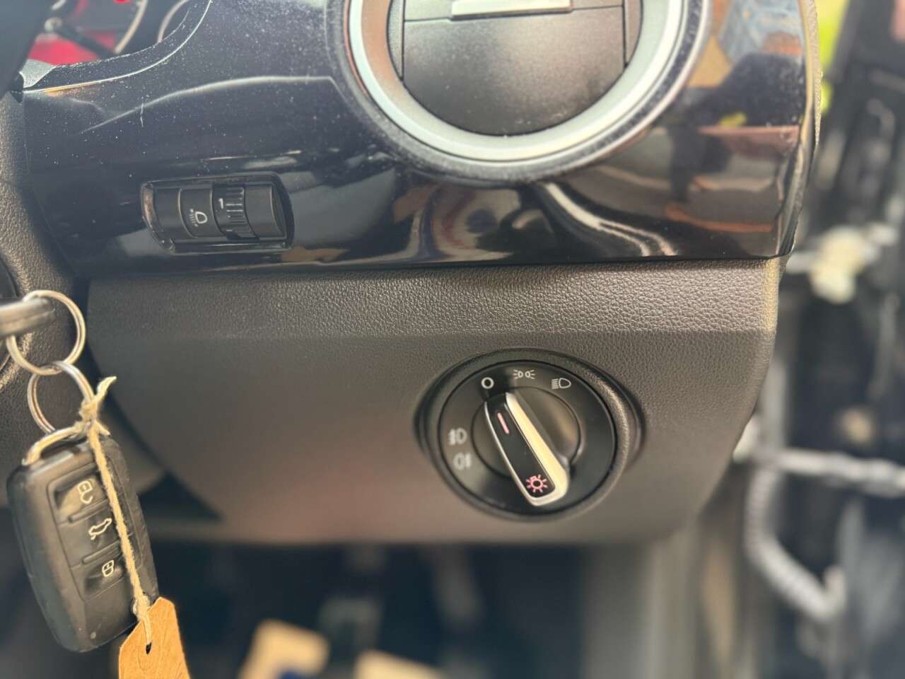 2012 VOLKSWAGEN UP! 2012 VOLKSWAGEN UP!