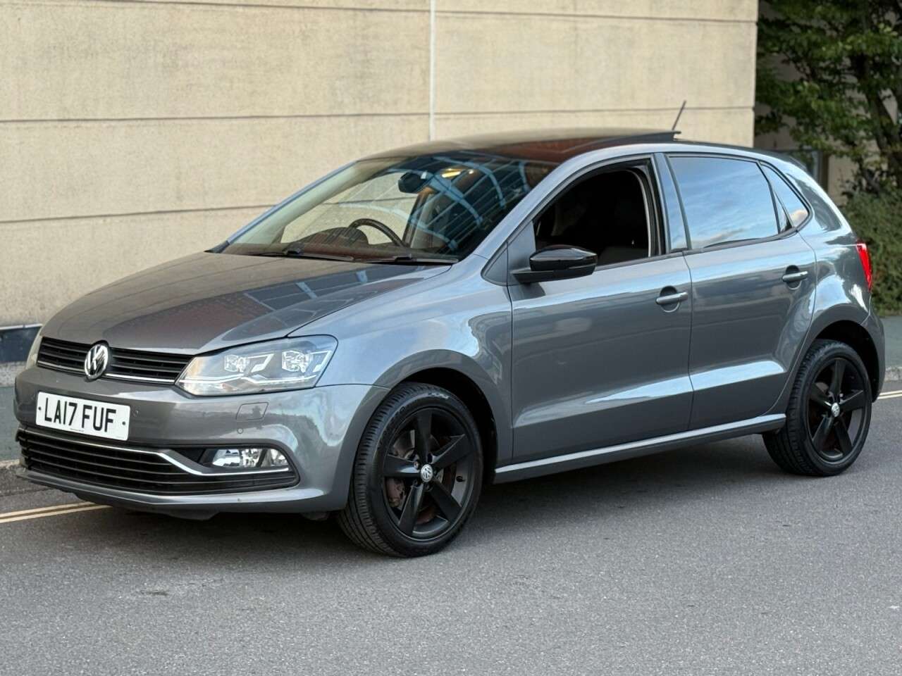 A 2017 VOLKSWAGEN POLO 1.0 TSI SEL Hatchback 5dr Petrol DSG Euro 6 (s/s) (110 bhp) A 2017 VOLKSWAGEN POLO 1.0 TSI SEL Hatchback 5dr Petrol DSG Euro 6 (s/s) (110 bhp)