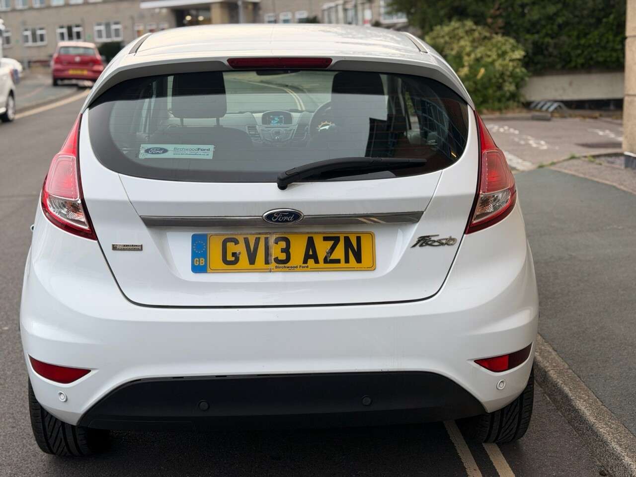 A 2013 FORD FIESTA 1.0T EcoBoost Zetec Hatchback 5dr Petrol Manual Euro 5 (s/s) (100 ps) A 2013 FORD FIESTA 1.0T EcoBoost Zetec Hatchback 5dr Petrol Manual Euro 5 (s/s) (100 ps)