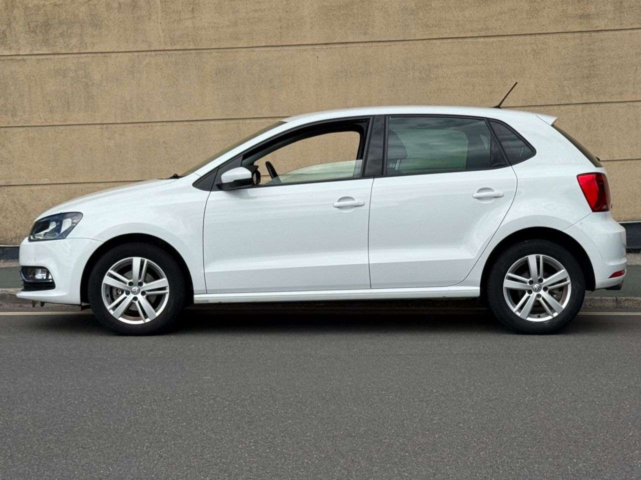 2016 VOLKSWAGEN POLO 2016 VOLKSWAGEN POLO
