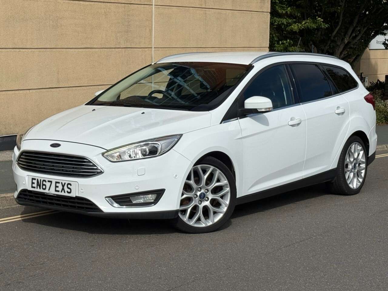 A 2018 FORD FOCUS 1.5 TDCi Titanium X Estate 5dr Diesel Powershift Euro 6 (s/s) (120 ps) A 2018 FORD FOCUS 1.5 TDCi Titanium X Estate 5dr Diesel Powershift Euro 6 (s/s) (120 ps)