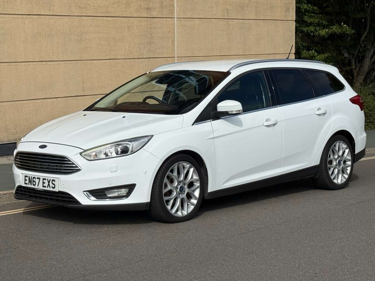 A 2018 FORD FOCUS 1.5 TDCi Titanium X Estate 5dr Diesel Powershift Euro 6 (s/s) (120 ps) A 2018 FORD FOCUS 1.5 TDCi Titanium X Estate 5dr Diesel Powershift Euro 6 (s/s) (120 ps)