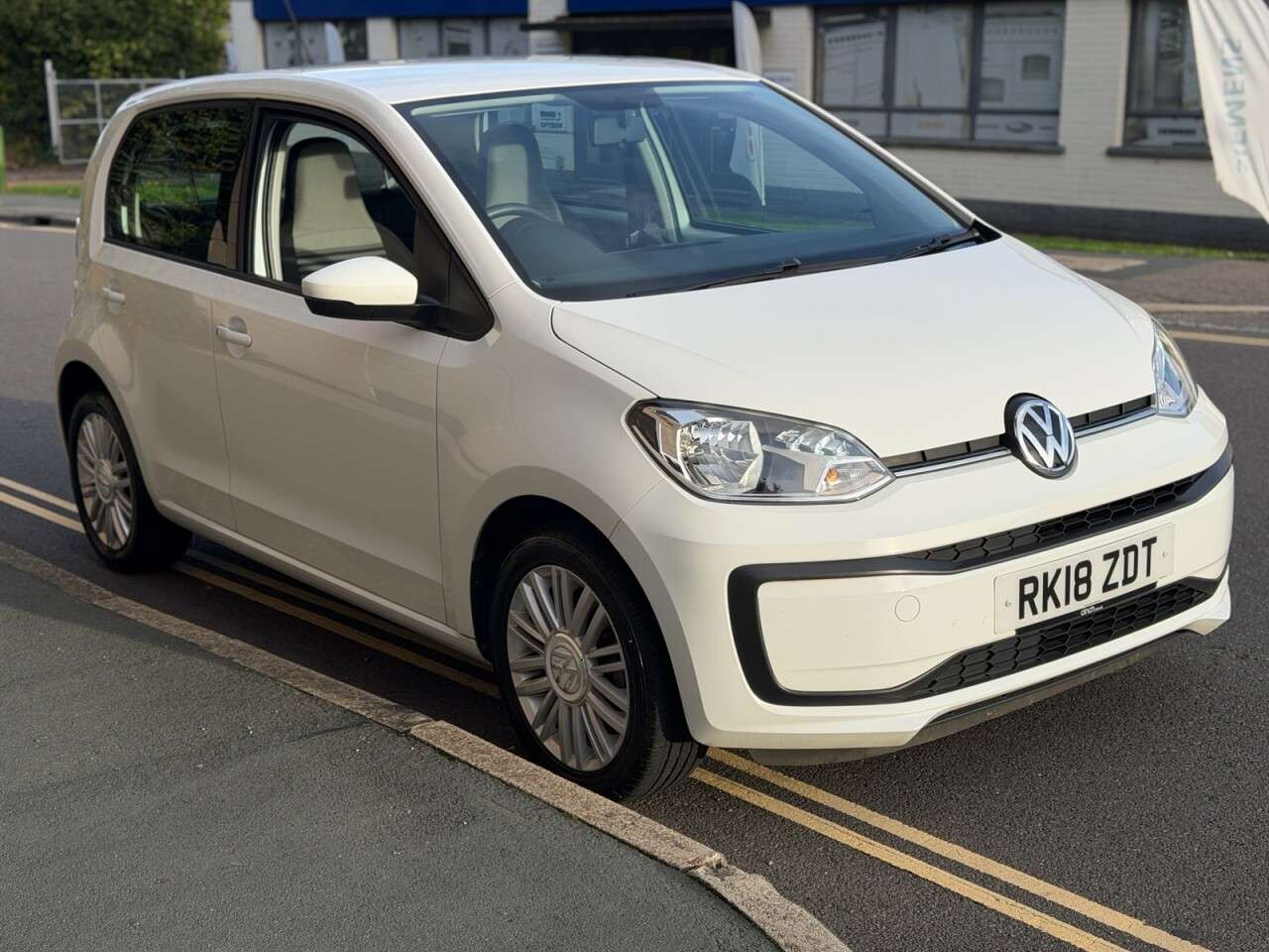 2018 VOLKSWAGEN UP! 2018 VOLKSWAGEN UP!