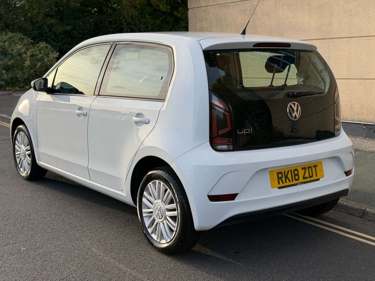 2018 VOLKSWAGEN UP! 2018 VOLKSWAGEN UP!