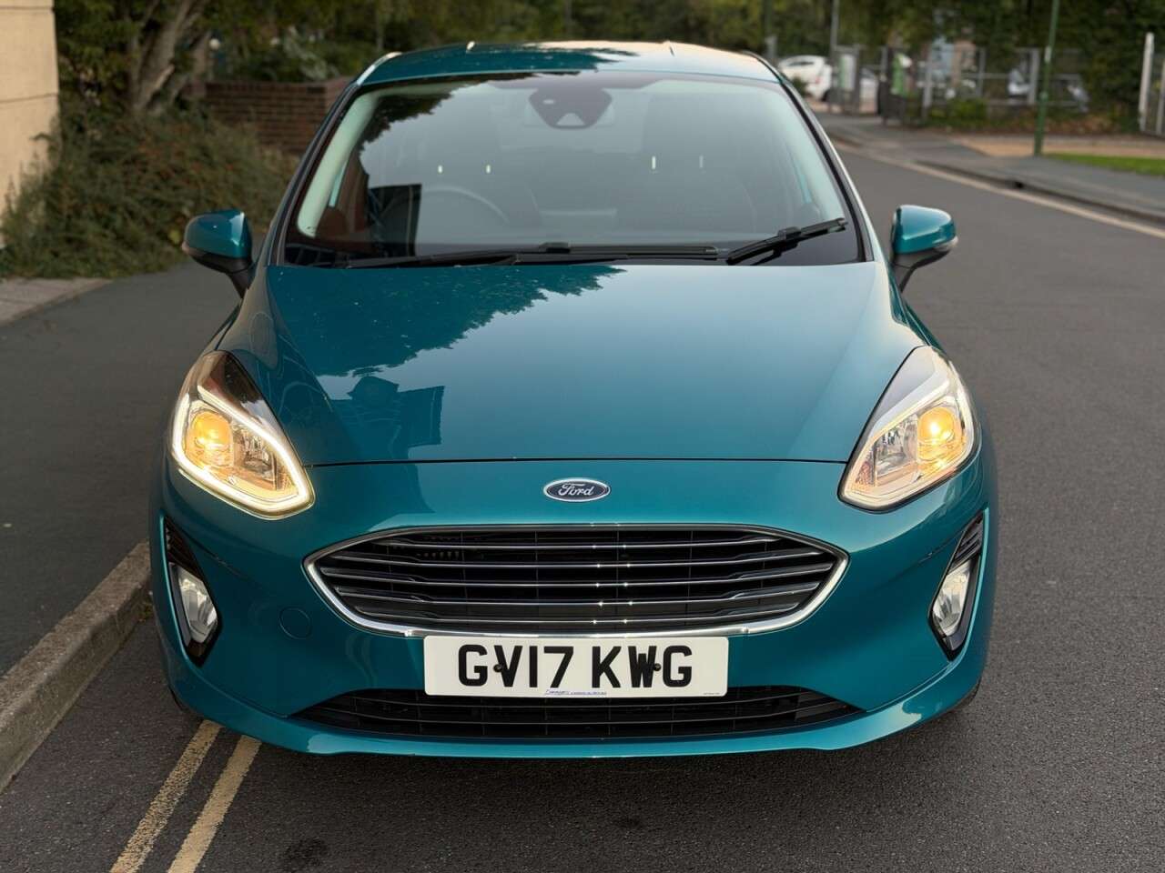 A 2017 FORD FIESTA 1.0T EcoBoost Titanium Hatchback 5dr Petrol Manual Euro 6 (s/s) (125 ps) A 2017 FORD FIESTA 1.0T EcoBoost Titanium Hatchback 5dr Petrol Manual Euro 6 (s/s) (125 ps)