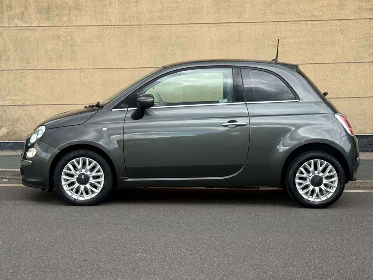 2014 FIAT 500 2014 FIAT 500