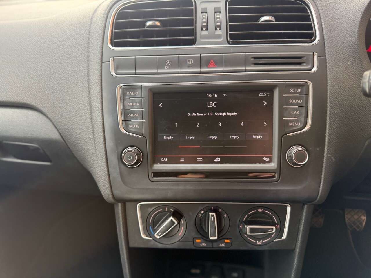 2015 VOLKSWAGEN POLO 2015 VOLKSWAGEN POLO