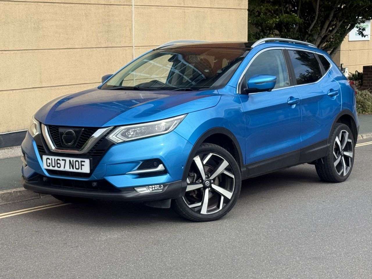 A 2017 NISSAN QASHQAI 1.2 DIG-T Tekna SUV 5dr Petrol Manual Euro 6 (s/s) (115 ps) A 2017 NISSAN QASHQAI 1.2 DIG-T Tekna SUV 5dr Petrol Manual Euro 6 (s/s) (115 ps)