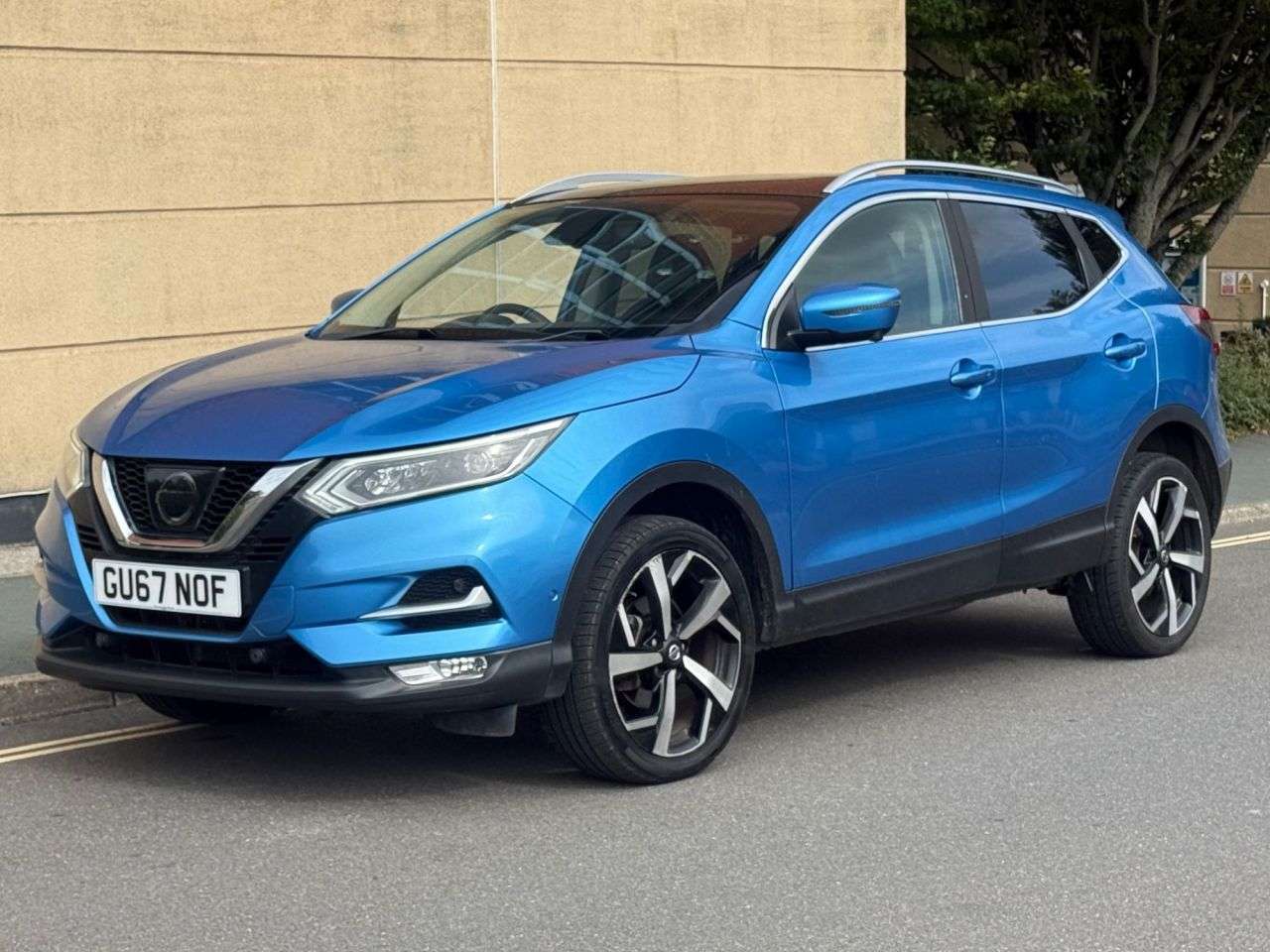 A 2017 NISSAN QASHQAI 1.2 DIG-T Tekna SUV 5dr Petrol Manual Euro 6 (s/s) (115 ps) A 2017 NISSAN QASHQAI 1.2 DIG-T Tekna SUV 5dr Petrol Manual Euro 6 (s/s) (115 ps)
