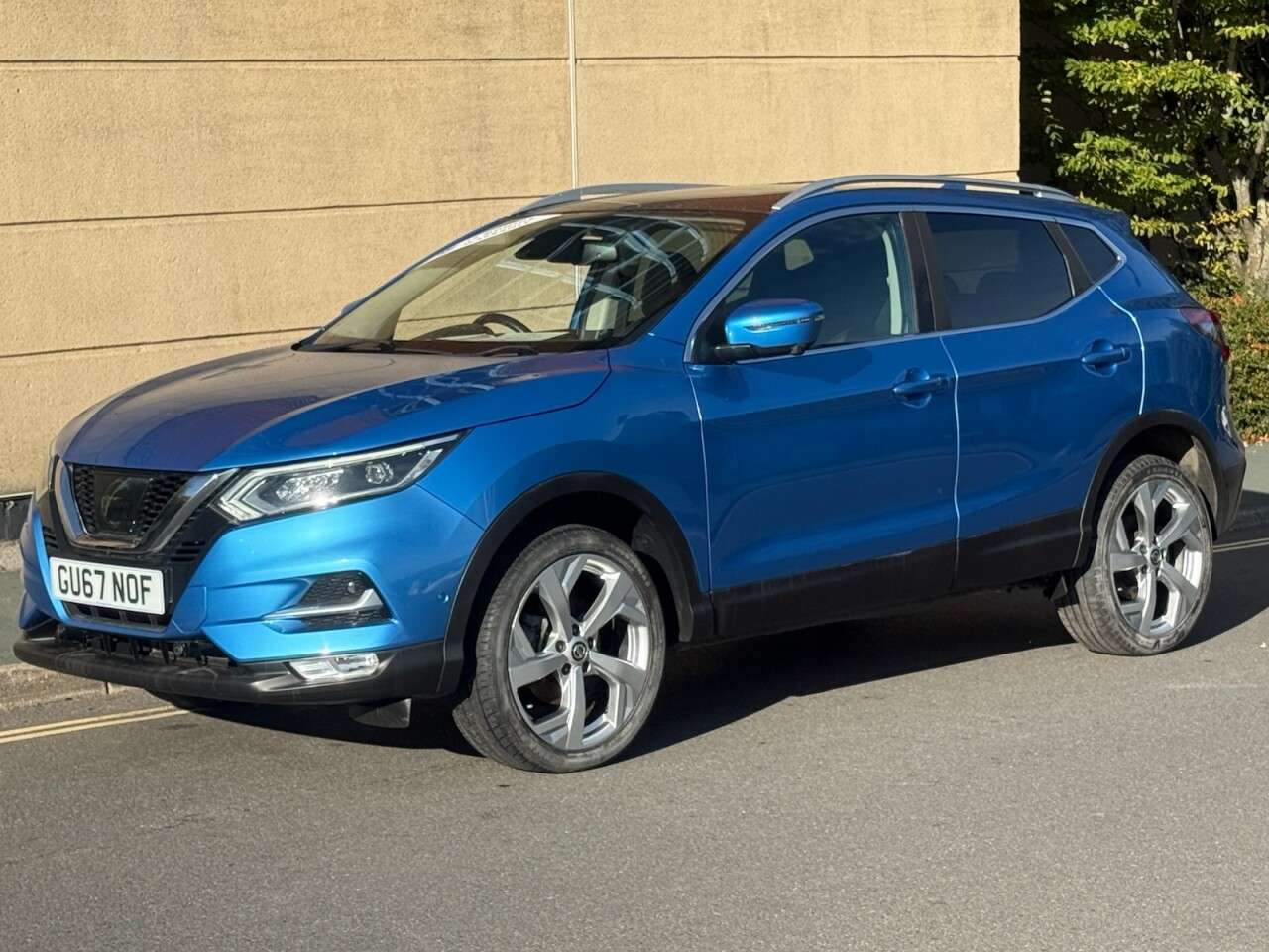 A 2017 NISSAN QASHQAI 1.2 DIG-T Tekna SUV 5dr Petrol Manual Euro 6 (s/s) (115 ps) A 2017 NISSAN QASHQAI 1.2 DIG-T Tekna SUV 5dr Petrol Manual Euro 6 (s/s) (115 ps)