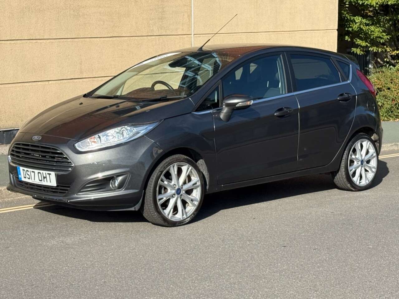 A 2017 FORD FIESTA 1.0T EcoBoost Titanium X Hatchback 5dr Petrol Manual Euro 6 (s/s) (125 ps) A 2017 FORD FIESTA 1.0T EcoBoost Titanium X Hatchback 5dr Petrol Manual Euro 6 (s/s) (125 ps)