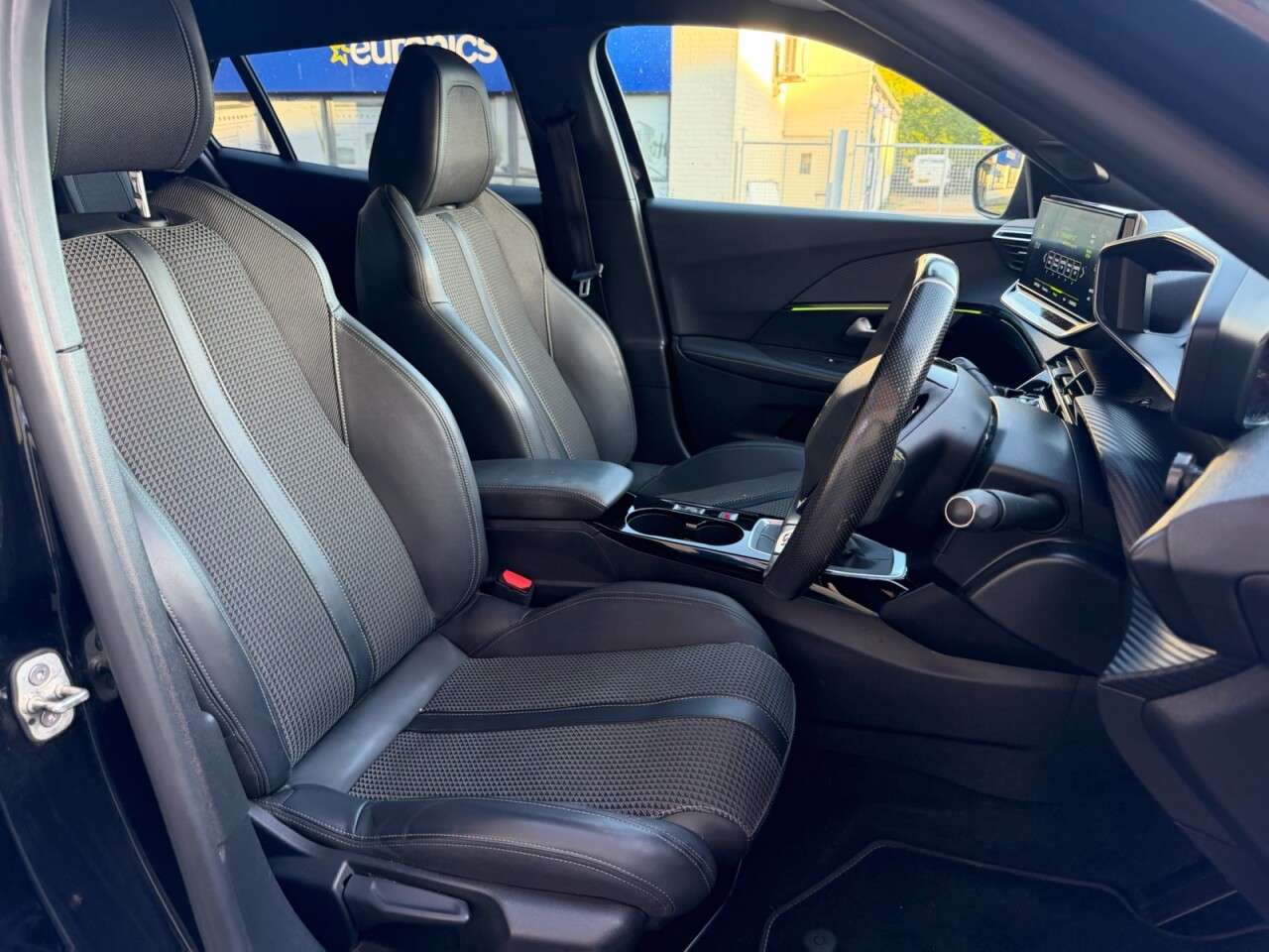 A 2022 PEUGEOT 2008 1.2 PureTech GT SUV 5dr Petrol Manual Euro 6 (s/s) (130 ps) A 2022 PEUGEOT 2008 1.2 PureTech GT SUV 5dr Petrol Manual Euro 6 (s/s) (130 ps)