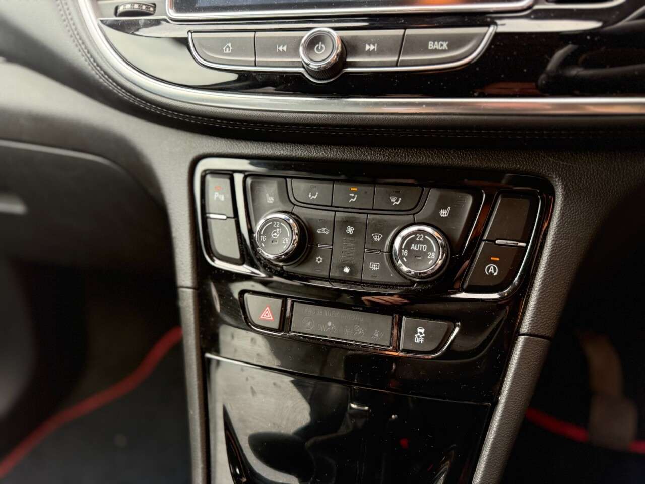 2017 VAUXHALL MOKKA X 2017 VAUXHALL MOKKA X