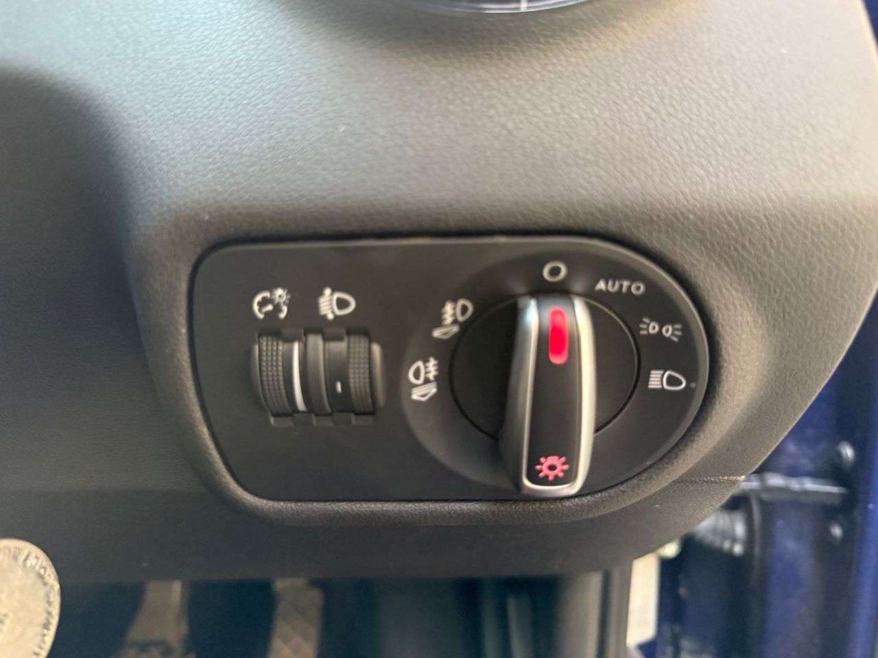 2015 AUDI A1 2015 AUDI A1