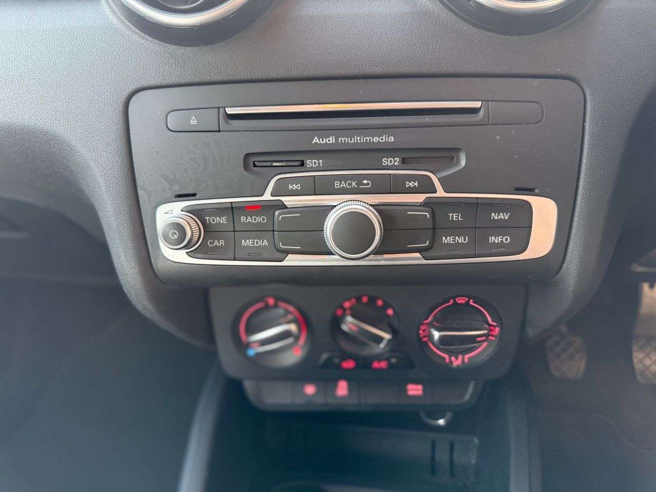 2015 AUDI A1 2015 AUDI A1