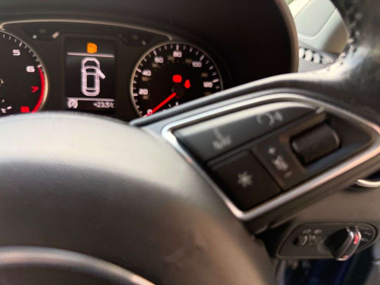 2015 AUDI A1 2015 AUDI A1