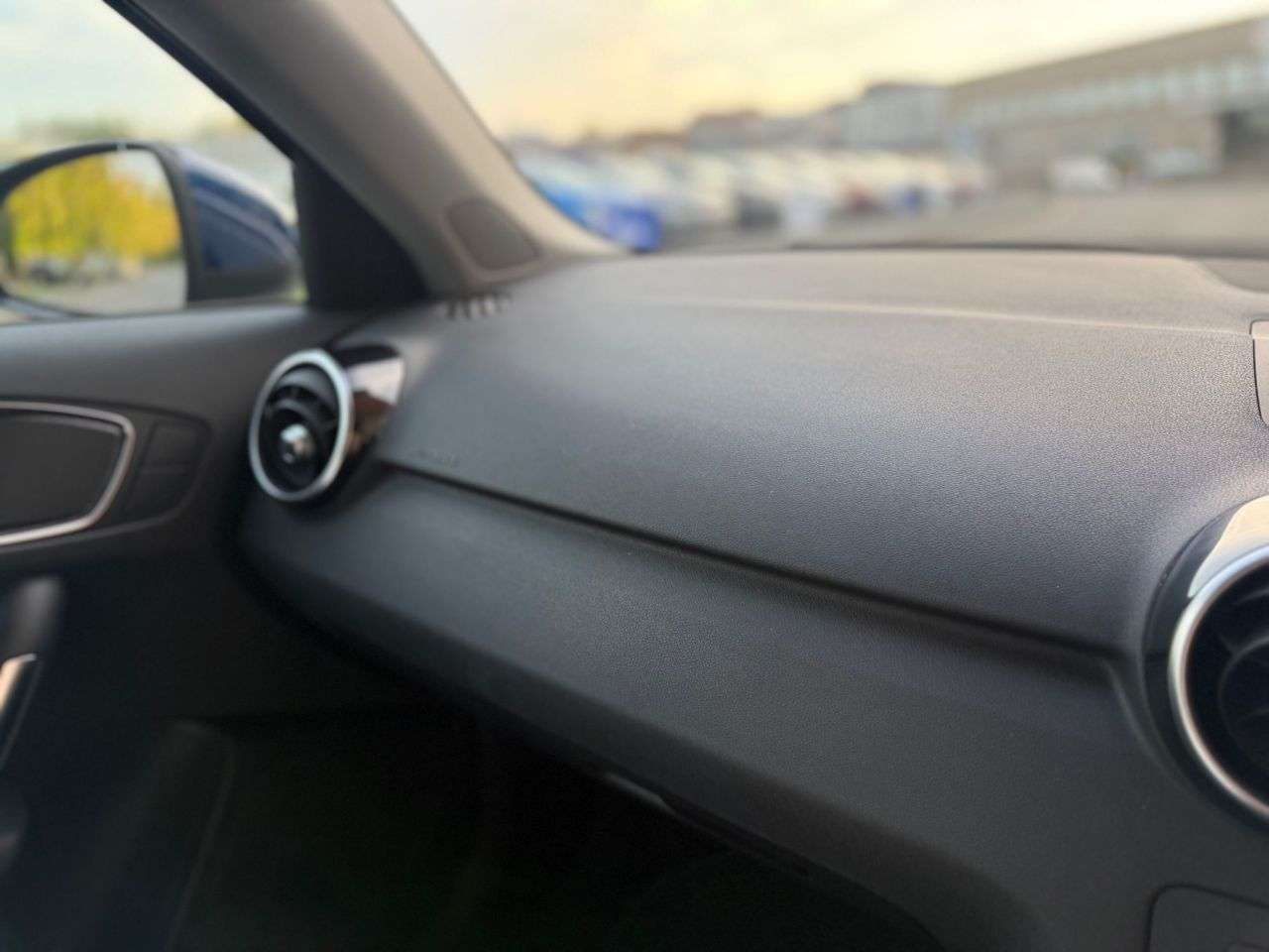 2015 AUDI A1 2015 AUDI A1