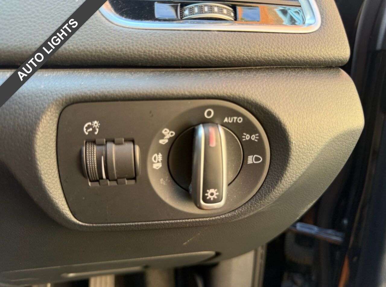 2018 AUDI Q3 2018 AUDI Q3