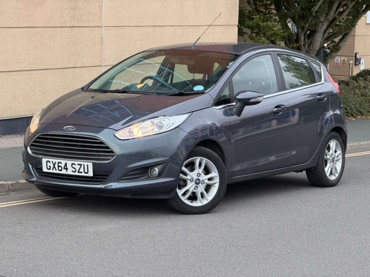 A 2014 FORD FIESTA 1.0T EcoBoost Zetec Hatchback 5dr Petrol Manual Euro 5 (s/s) (100 ps) A 2014 FORD FIESTA 1.0T EcoBoost Zetec Hatchback 5dr Petrol Manual Euro 5 (s/s) (100 ps)