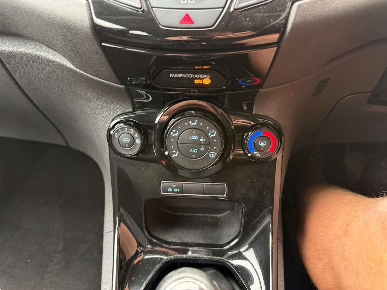 2014 FORD FIESTA 2014 FORD FIESTA