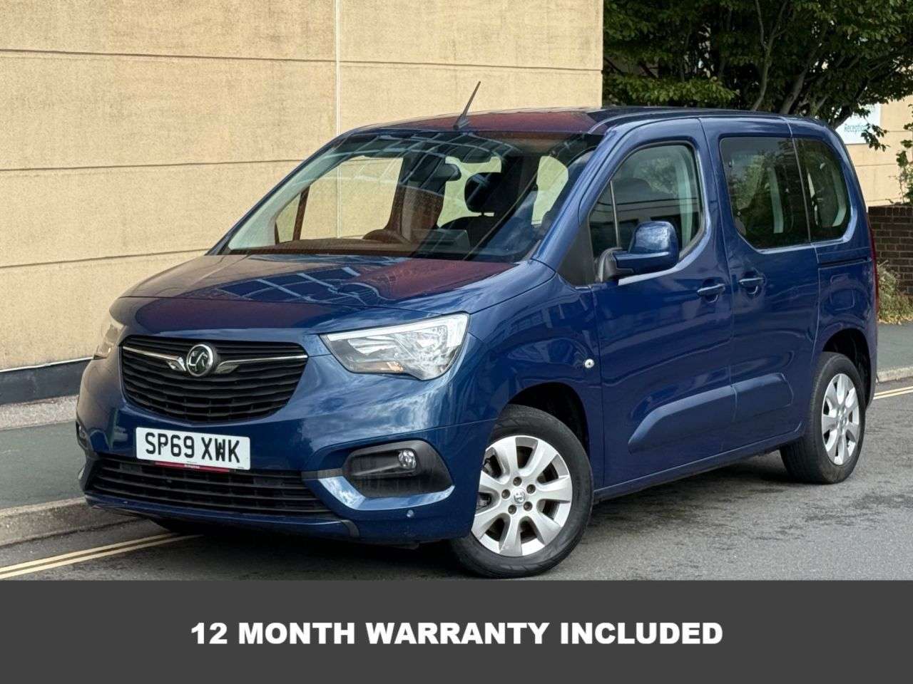 A 2019 VAUXHALL COMBO LIFE 1.2 Turbo GPF Energy MPV 5dr Petrol Manual Euro 6 (s/s) (7 Seat) (110 ps) A 2019 VAUXHALL COMBO LIFE 1.2 Turbo GPF Energy MPV 5dr Petrol Manual Euro 6 (s/s) (7 Seat) (110 ps)