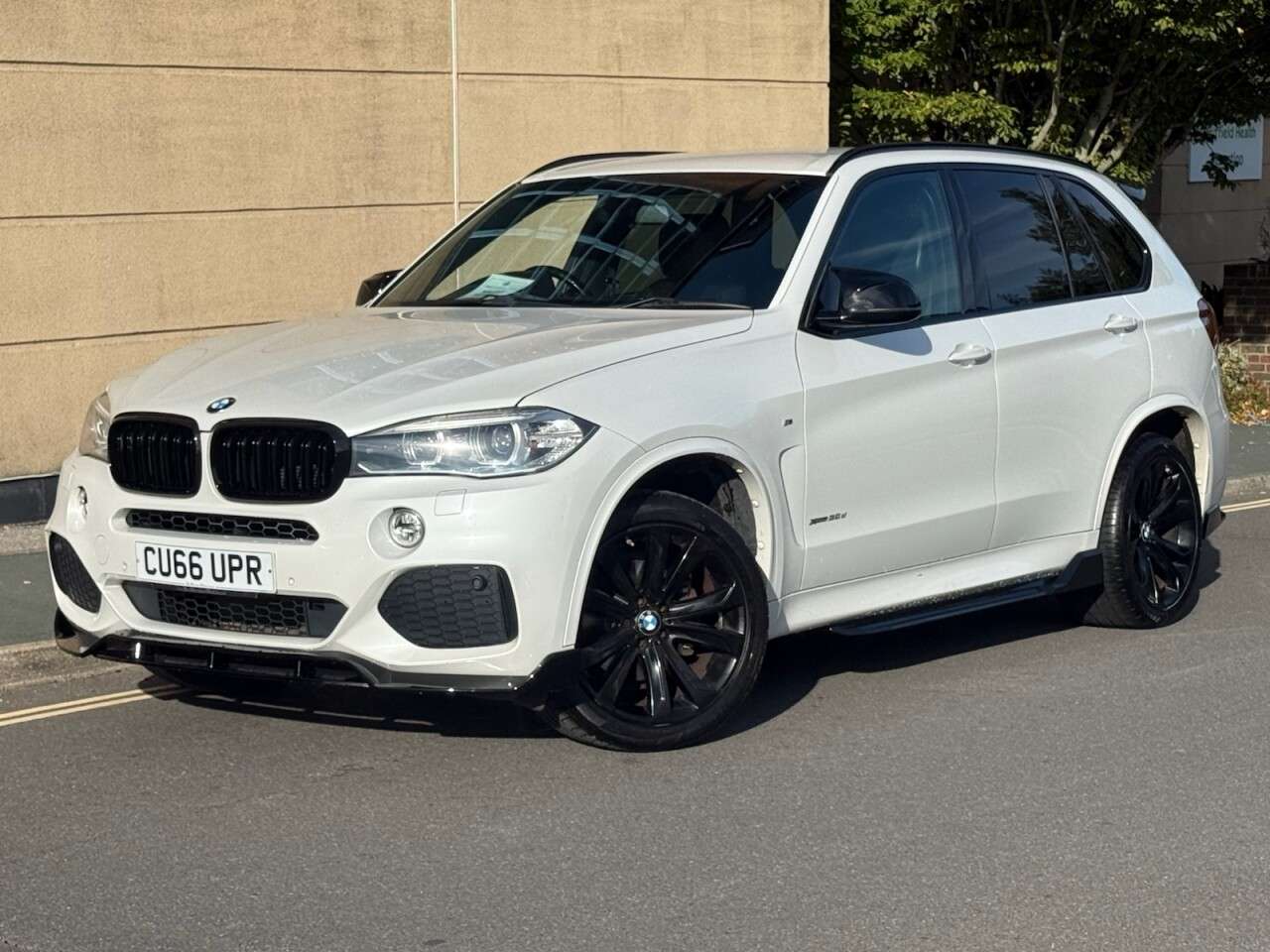 A 2016 BMW X5 3.0 30d M Sport SUV 5dr Diesel Auto xDrive Euro 6 (s/s) (258 ps) A 2016 BMW X5 3.0 30d M Sport SUV 5dr Diesel Auto xDrive Euro 6 (s/s) (258 ps)