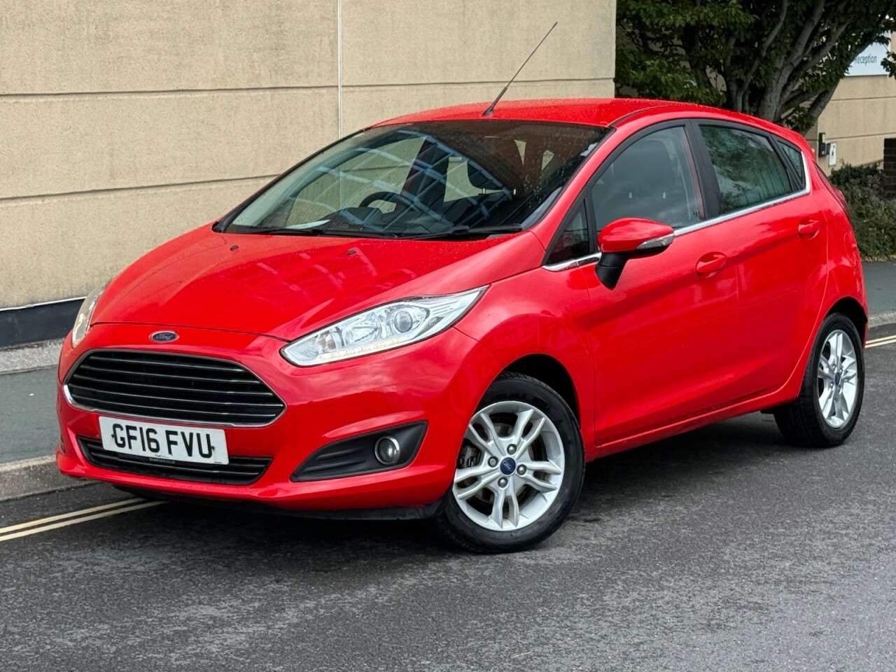 A 2016 FORD FIESTA 1.0T EcoBoost Zetec Hatchback 5dr Petrol Manual Euro 6 (s/s) (100 ps) A 2016 FORD FIESTA 1.0T EcoBoost Zetec Hatchback 5dr Petrol Manual Euro 6 (s/s) (100 ps)