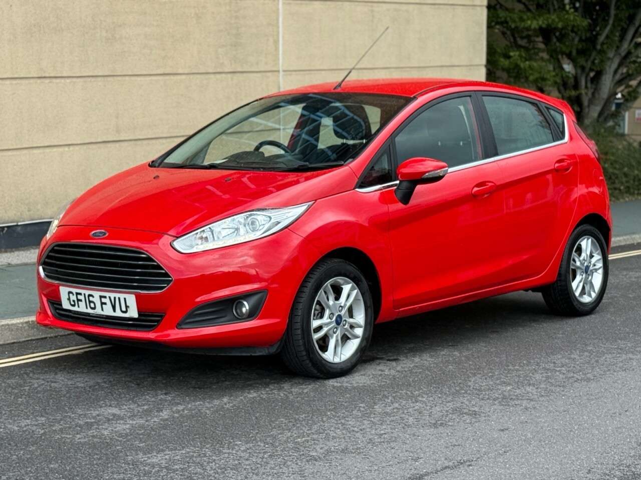 A 2016 FORD FIESTA 1.0T EcoBoost Zetec Hatchback 5dr Petrol Manual Euro 6 (s/s) (100 ps) A 2016 FORD FIESTA 1.0T EcoBoost Zetec Hatchback 5dr Petrol Manual Euro 6 (s/s) (100 ps)