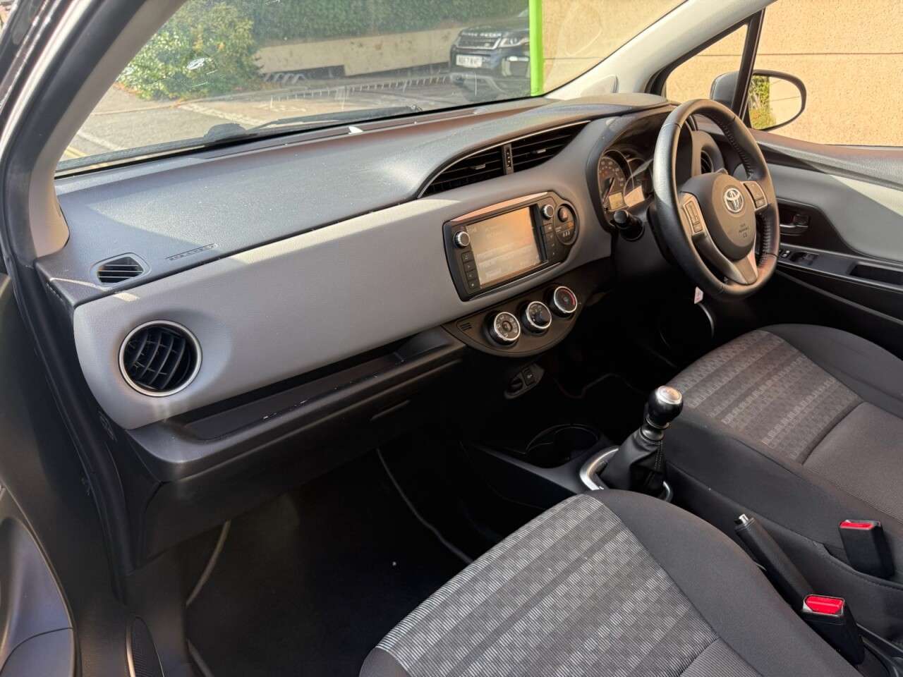2017 TOYOTA YARIS 2017 TOYOTA YARIS