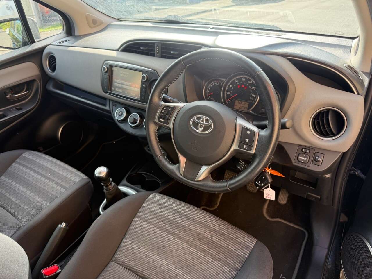 2017 TOYOTA YARIS 2017 TOYOTA YARIS