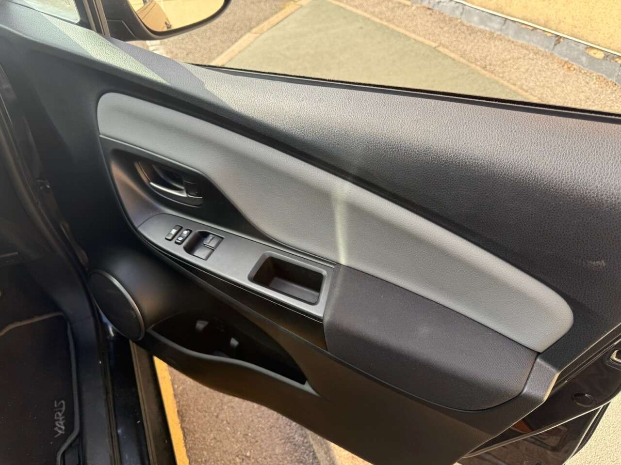 2017 TOYOTA YARIS 2017 TOYOTA YARIS