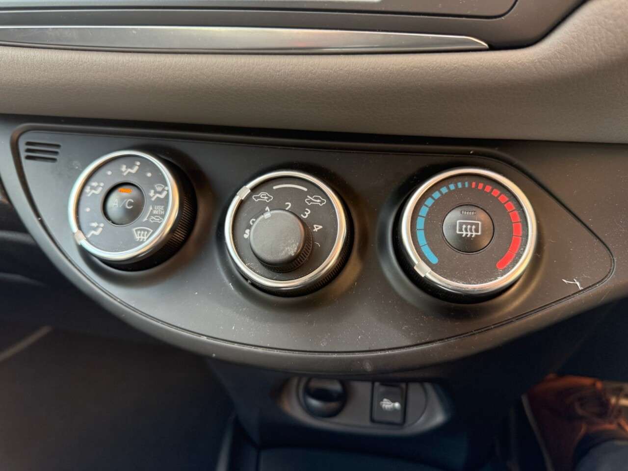 2017 TOYOTA YARIS 2017 TOYOTA YARIS