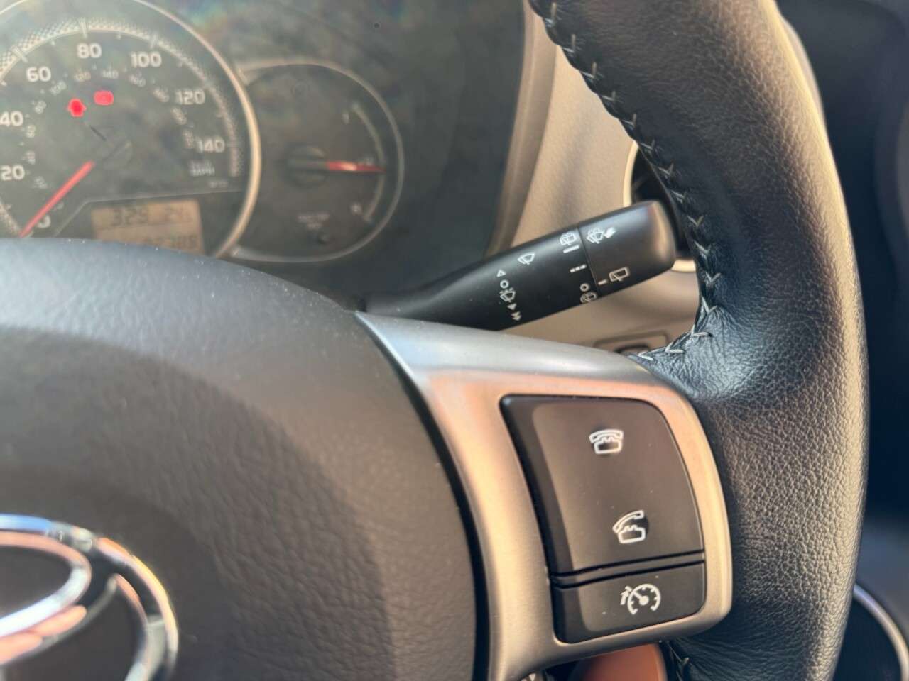 2017 TOYOTA YARIS 2017 TOYOTA YARIS