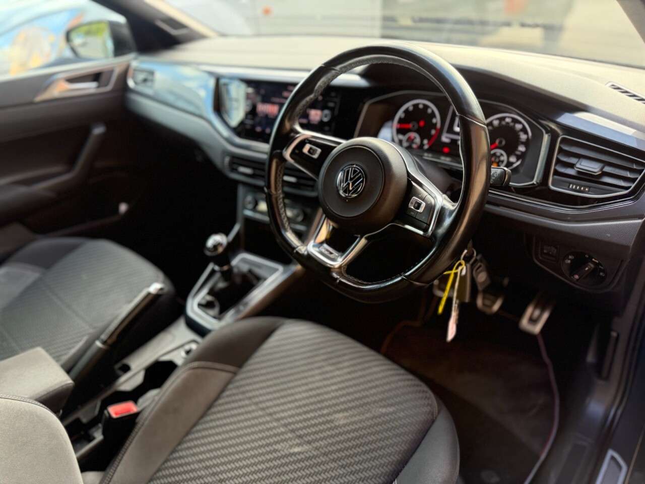 2019 VOLKSWAGEN POLO 2019 VOLKSWAGEN POLO