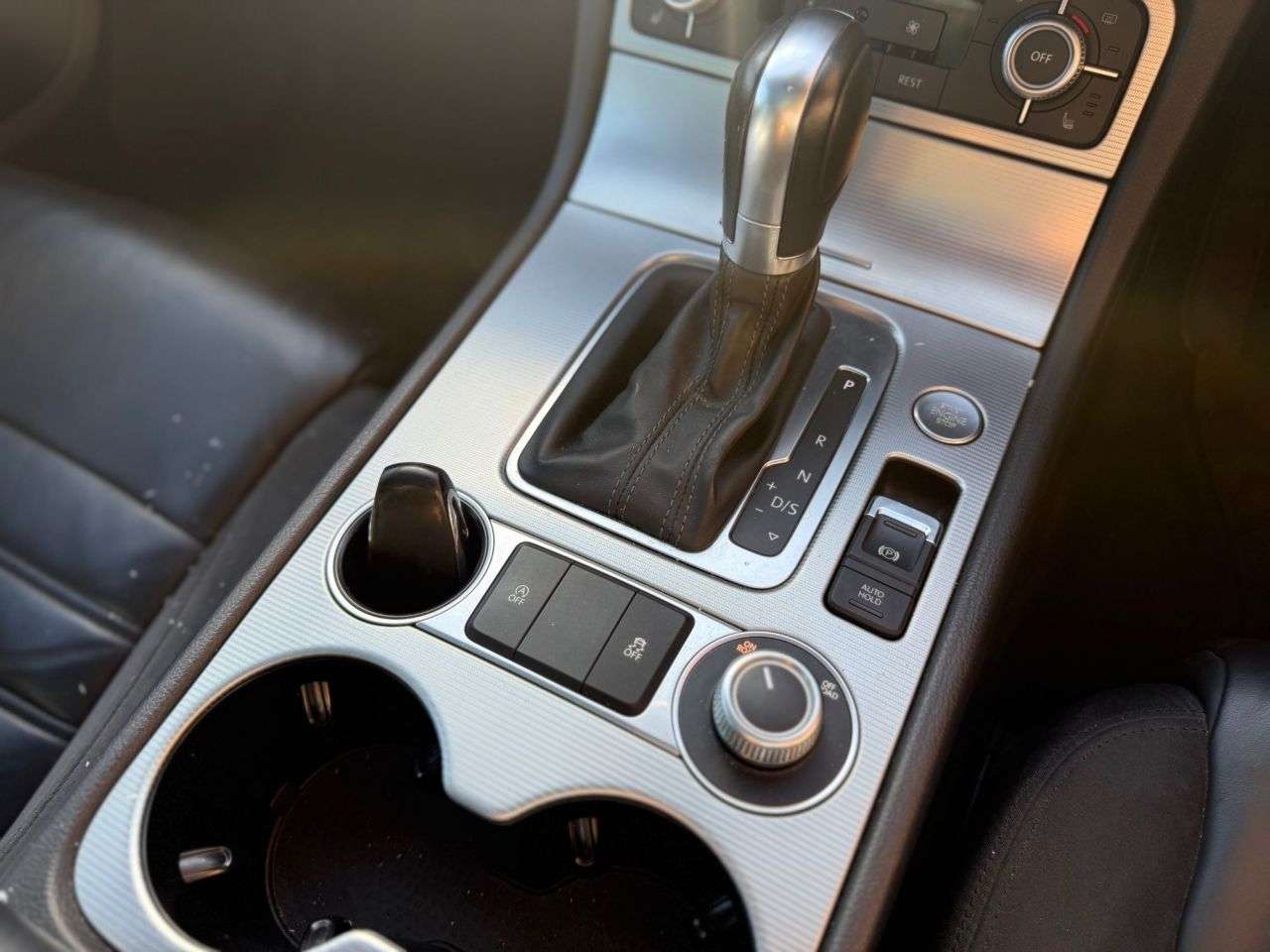 2015 VOLKSWAGEN TOUAREG 2015 VOLKSWAGEN TOUAREG