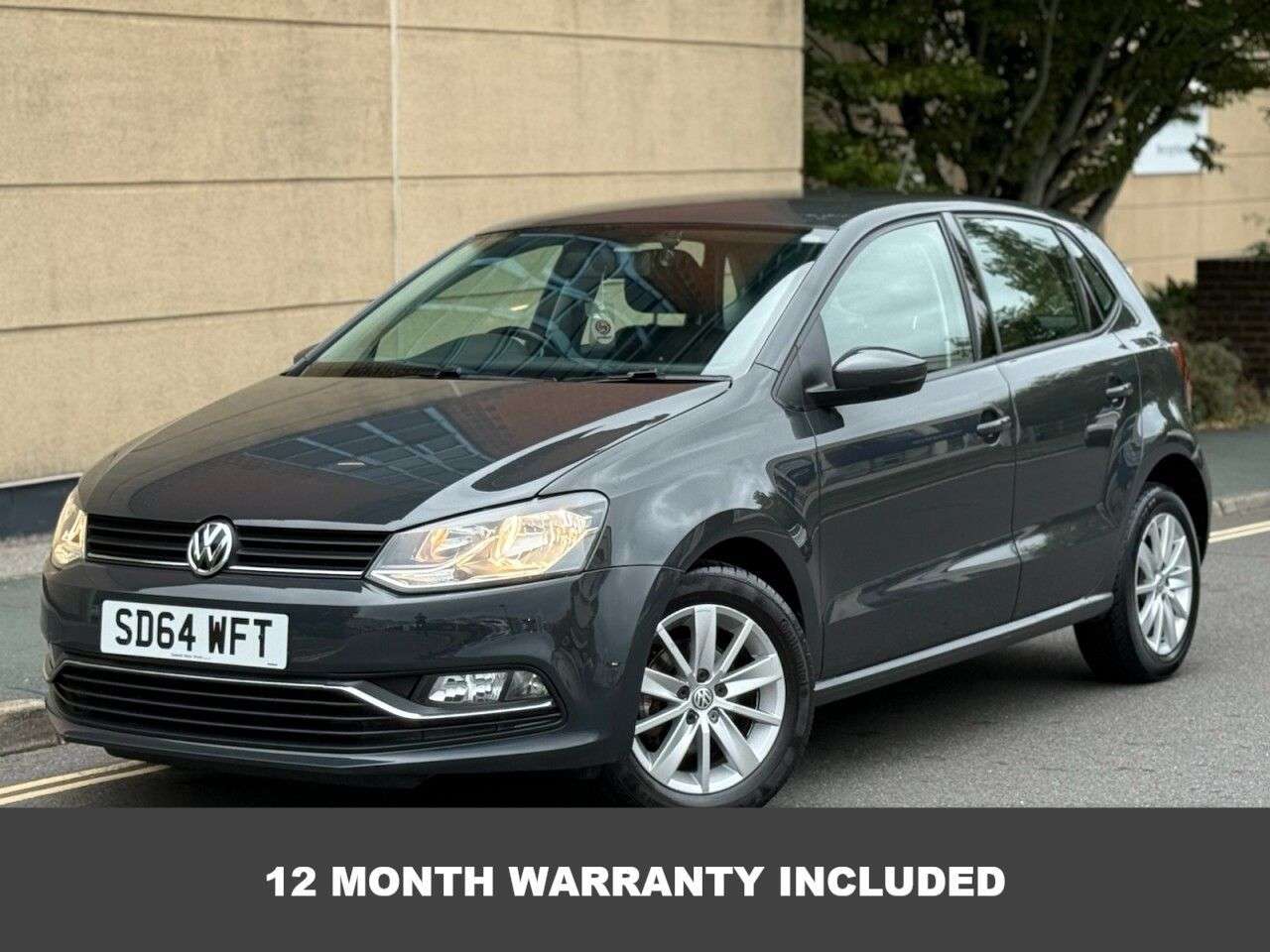 A 2014 VOLKSWAGEN POLO 1.0 BlueMotion Tech SE Hatchback 5dr Petrol Manual Euro 6 (s/s) (60 ps) A 2014 VOLKSWAGEN POLO 1.0 BlueMotion Tech SE Hatchback 5dr Petrol Manual Euro 6 (s/s) (60 ps)