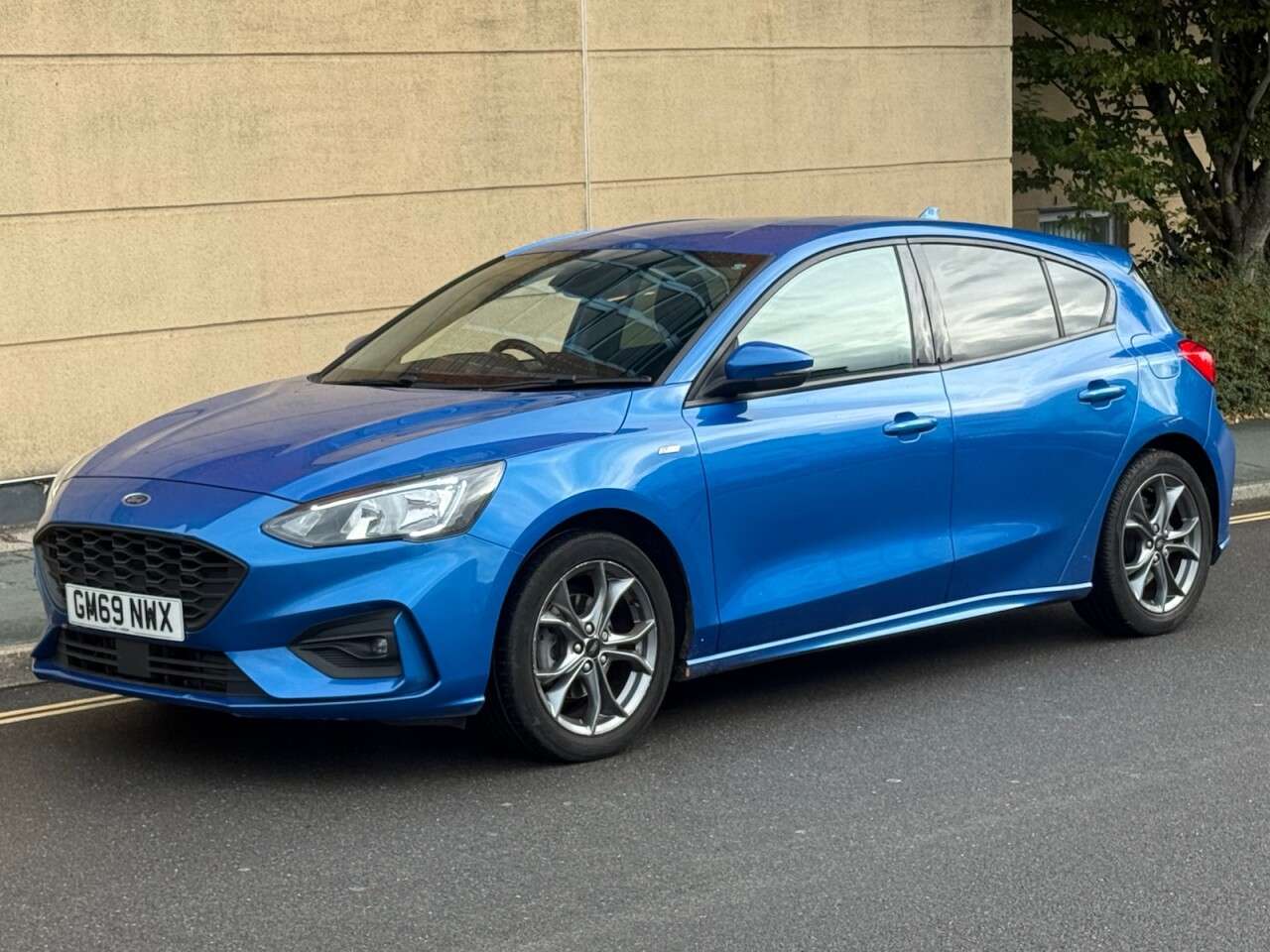 A 2020 FORD FOCUS 1.0T EcoBoost ST-Line Hatchback 5dr Petrol Manual Euro 6 (s/s) (125 ps) A 2020 FORD FOCUS 1.0T EcoBoost ST-Line Hatchback 5dr Petrol Manual Euro 6 (s/s) (125 ps)