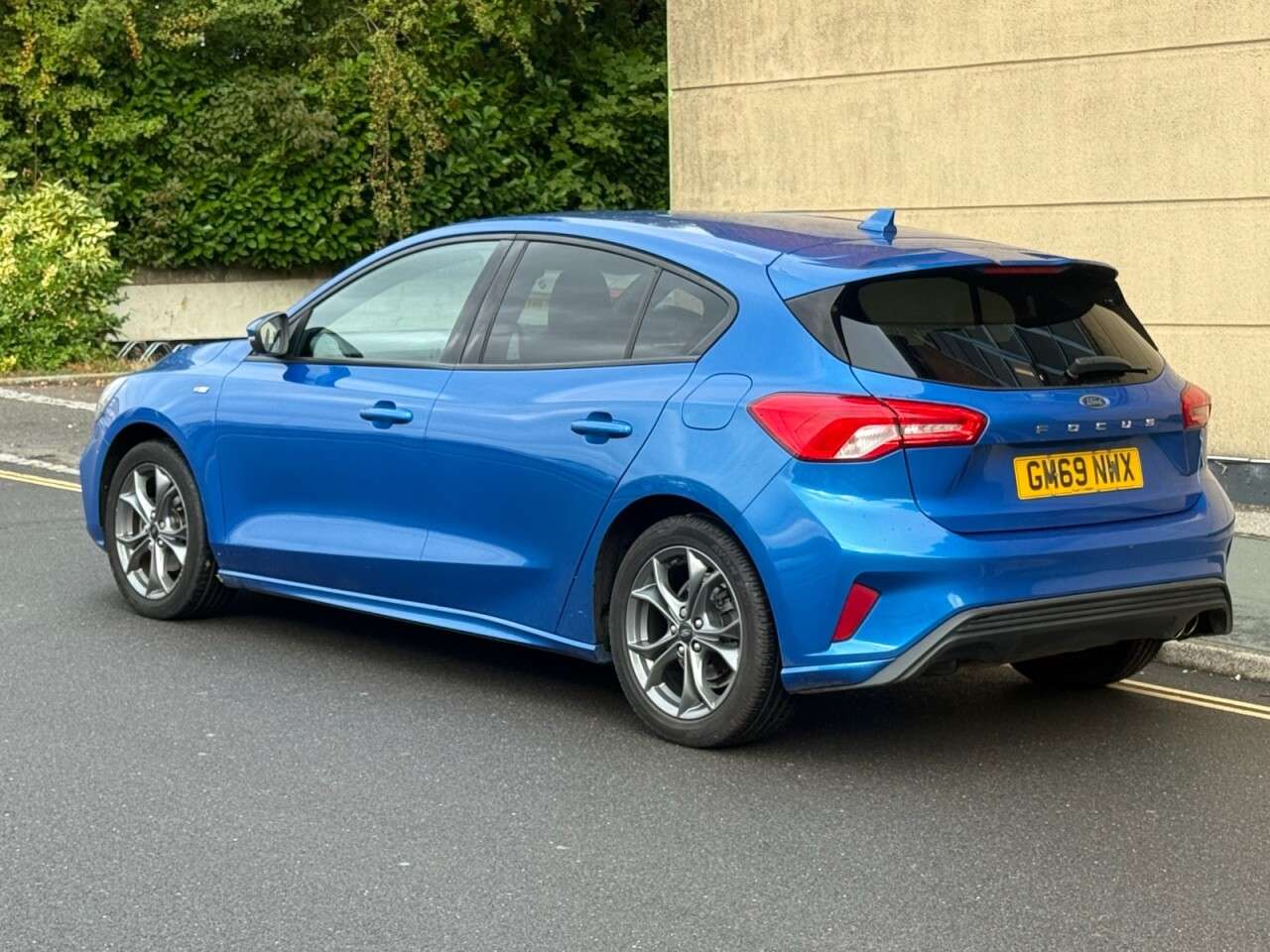 A 2020 FORD FOCUS 1.0T EcoBoost ST-Line Hatchback 5dr Petrol Manual Euro 6 (s/s) (125 ps) A 2020 FORD FOCUS 1.0T EcoBoost ST-Line Hatchback 5dr Petrol Manual Euro 6 (s/s) (125 ps)