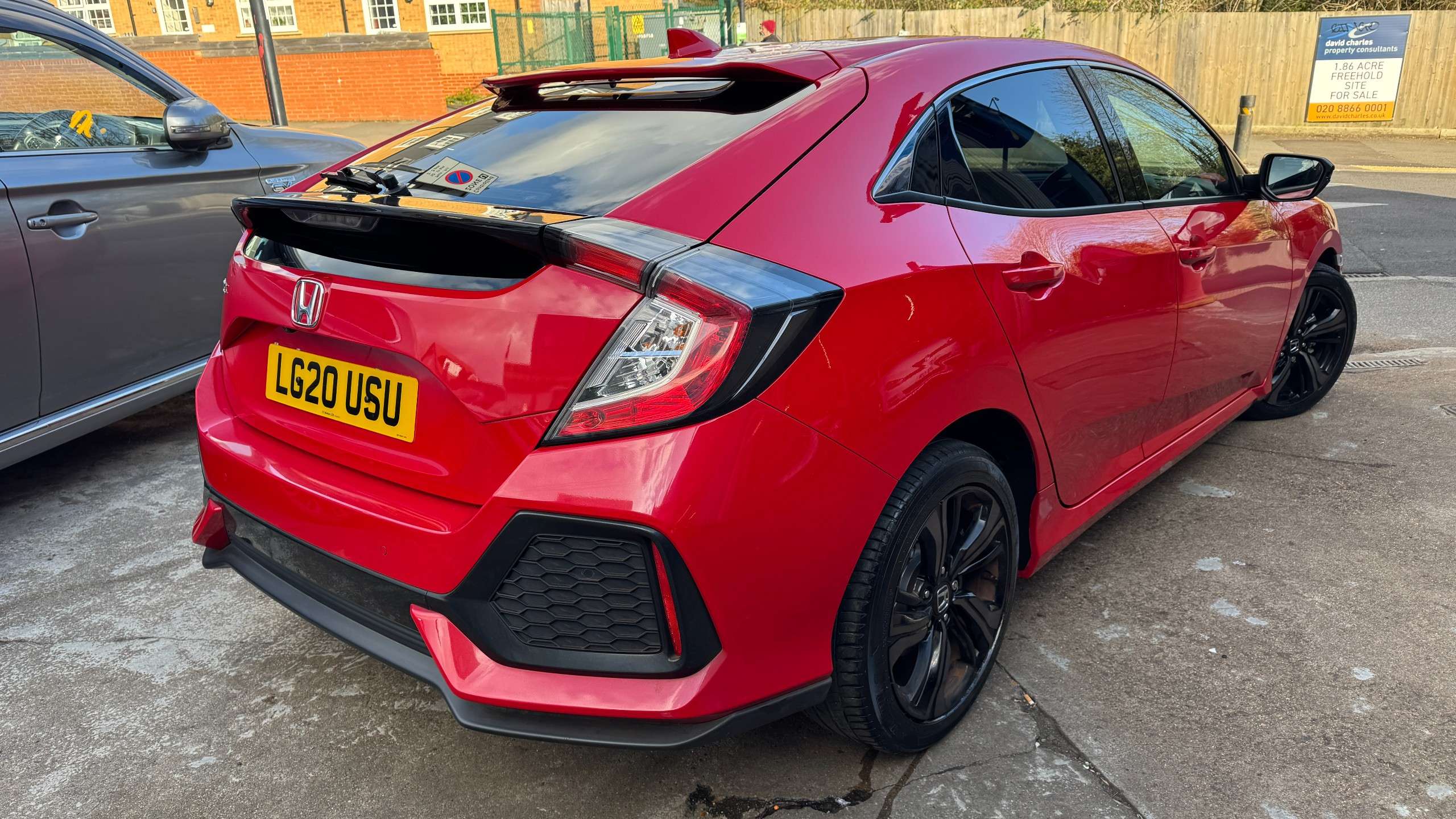 A 2020 HONDA CIVIC 1.0 VTEC Turbo EX Hatchback 5dr Petrol CVT Euro 6 (s/s) (126 ps) A 2020 HONDA CIVIC 1.0 VTEC Turbo EX Hatchback 5dr Petrol CVT Euro 6 (s/s) (126 ps)