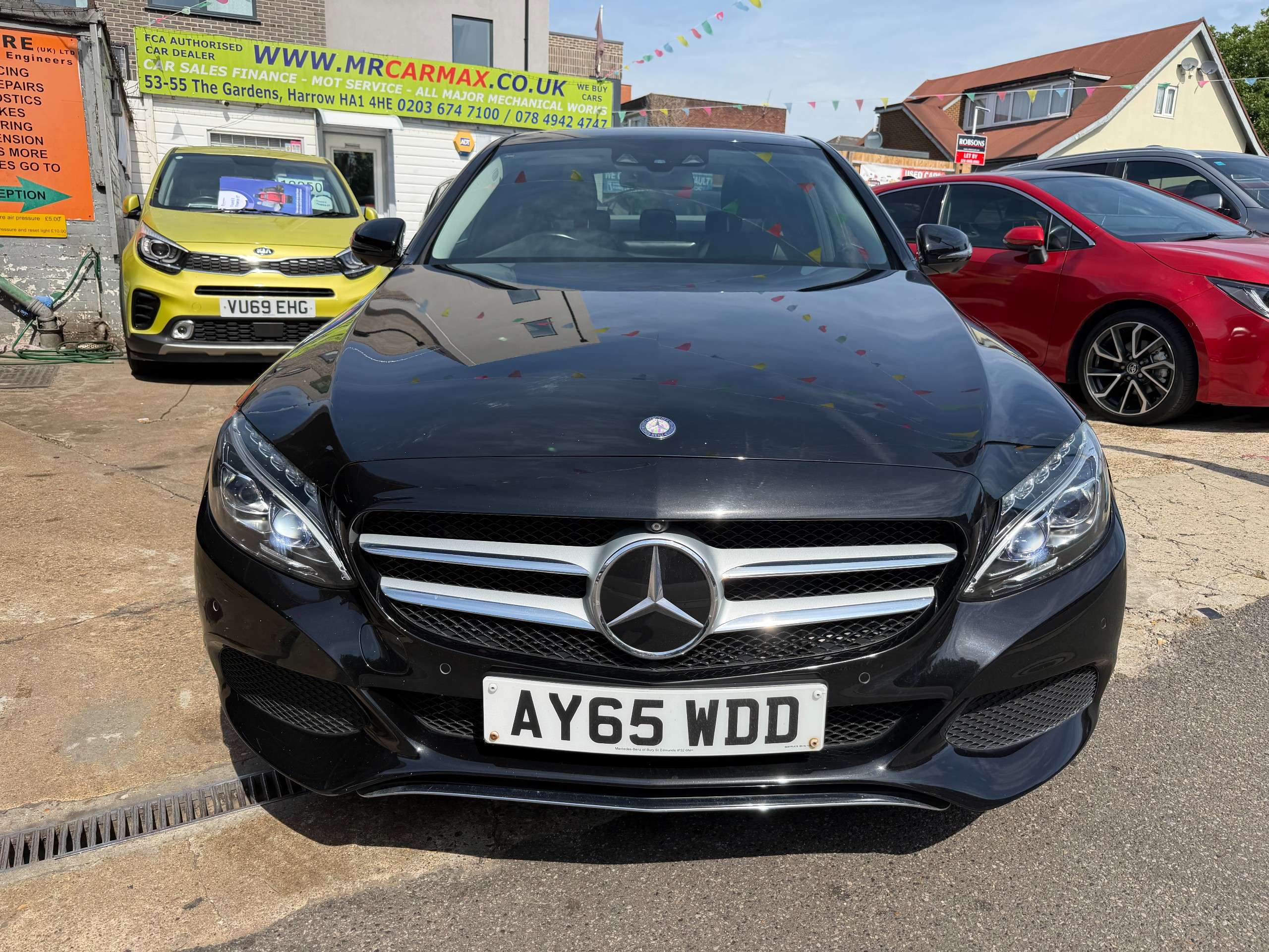 A 2015 MERCEDES-BENZ C CLASS 2.0 C200 Sport (Premium Plus) Saloon 4dr Petrol 7G-Tronic+ Euro 6 (s/s) (184 ps) A 2015 MERCEDES-BENZ C CLASS 2.0 C200 Sport (Premium Plus) Saloon 4dr Petrol 7G-Tronic+ Euro 6 (s/s) (184 ps)