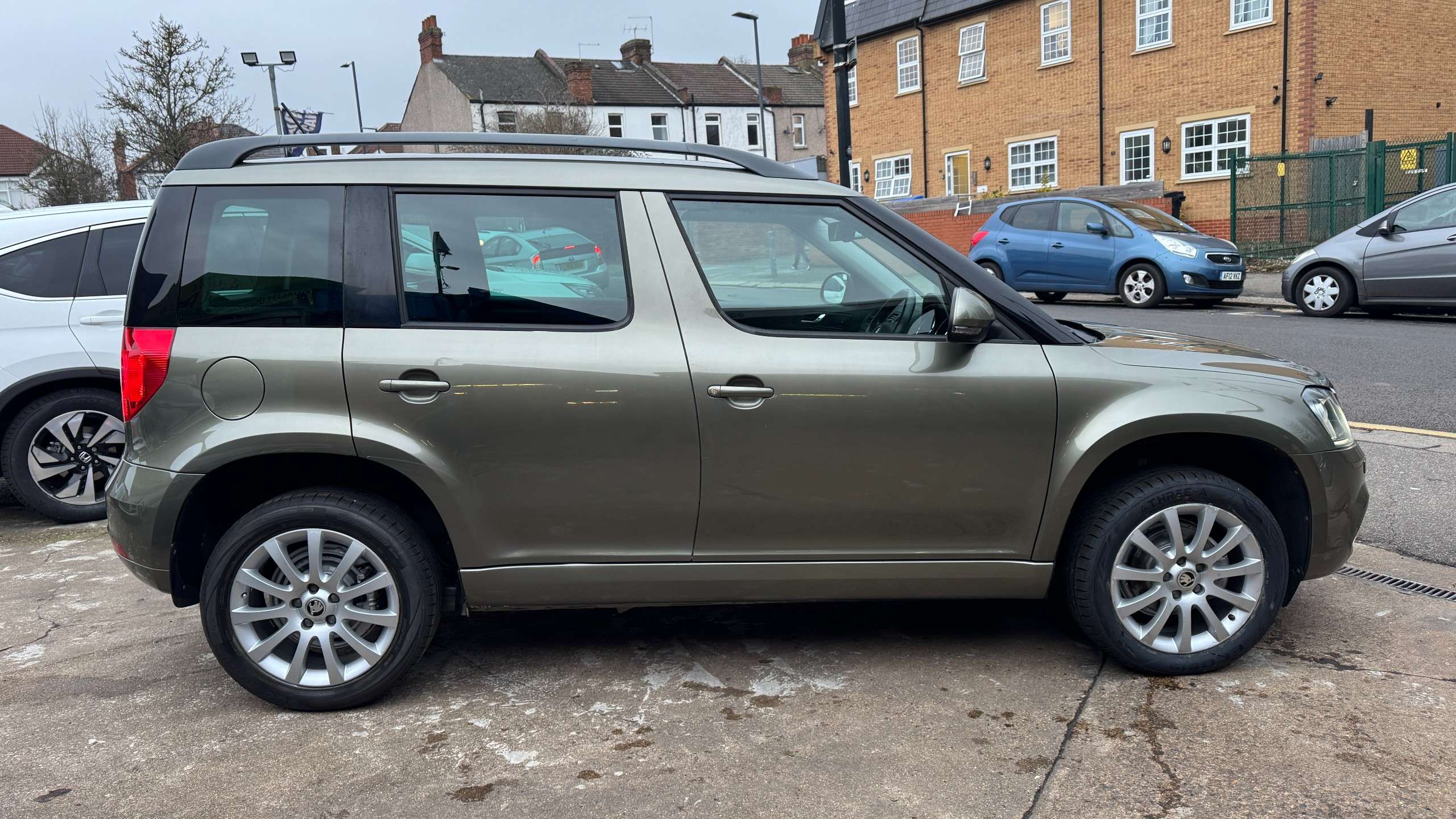 2015 SKODA YETI 2015 SKODA YETI