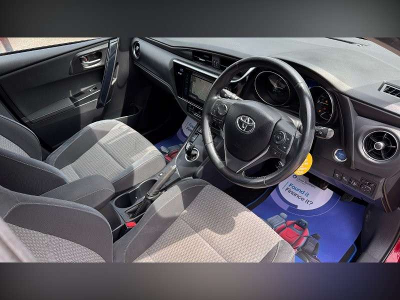 2018 TOYOTA AURIS 2018 TOYOTA AURIS