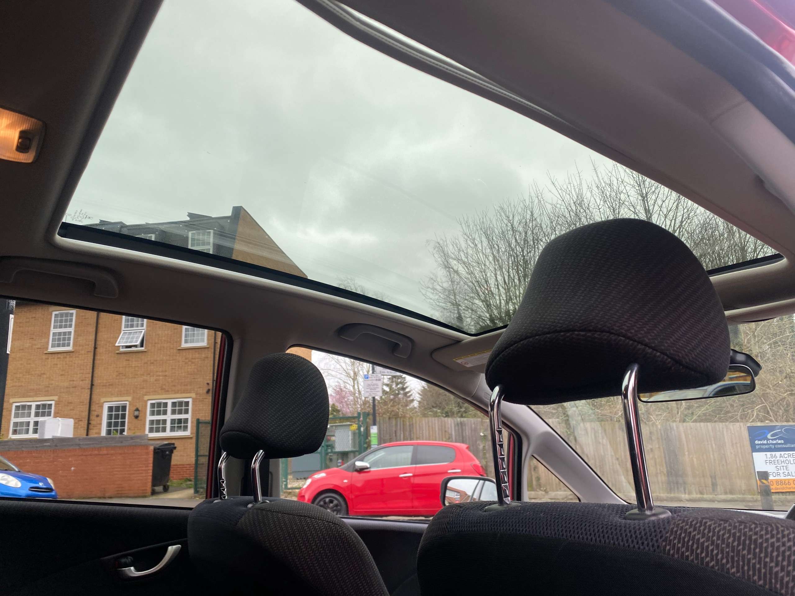 A 2014 HONDA JAZZ 1.4 i-VTEC EX Hatchback 5dr Petrol CVT Euro 5 (99 ps) A 2014 HONDA JAZZ 1.4 i-VTEC EX Hatchback 5dr Petrol CVT Euro 5 (99 ps)