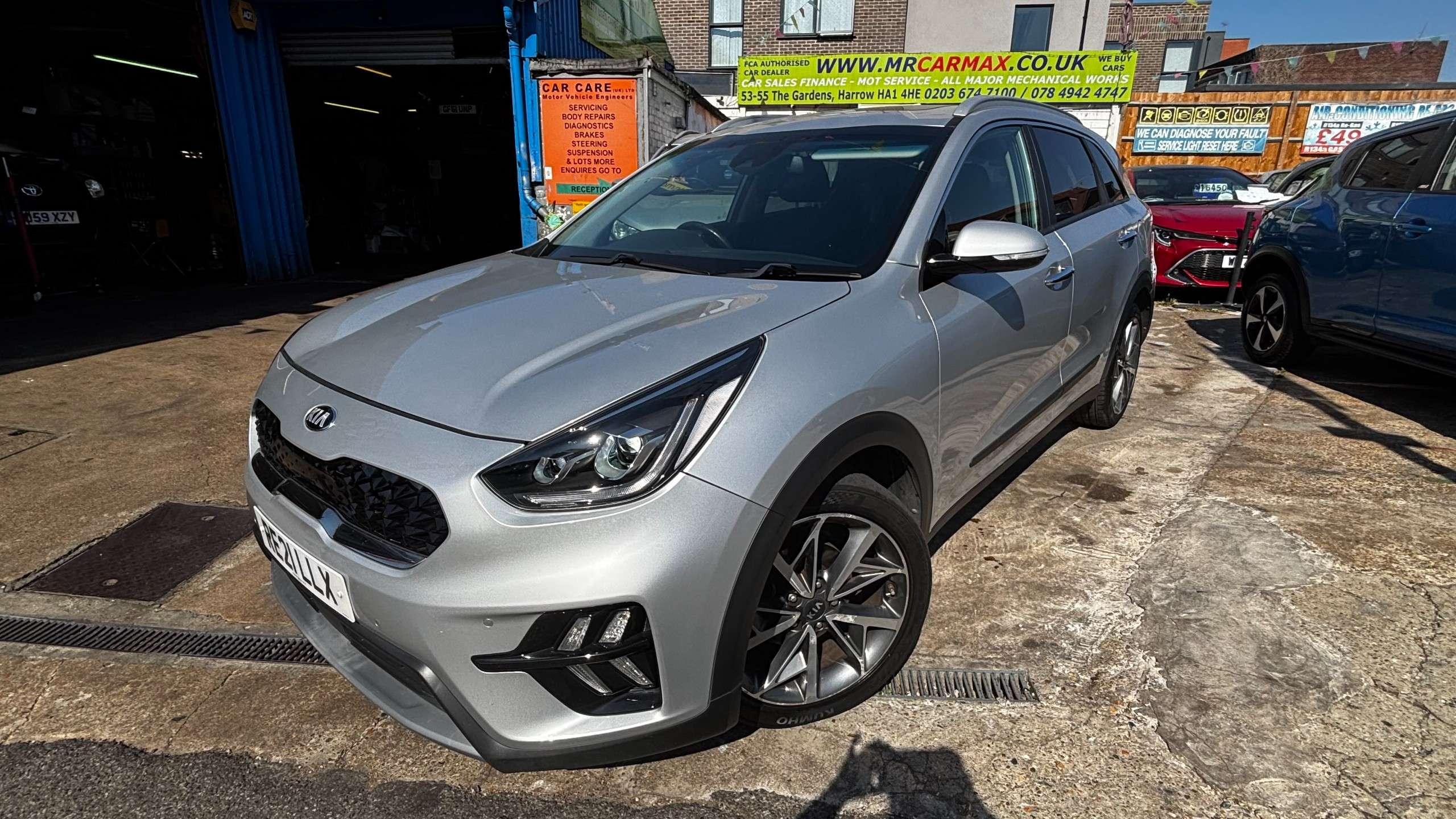 A 2021 KIA NIRO 1.6 GDi 4 SUV 5dr Petrol Hybrid DCT Euro 6 (s/s) (139 bhp) A 2021 KIA NIRO 1.6 GDi 4 SUV 5dr Petrol Hybrid DCT Euro 6 (s/s) (139 bhp)
